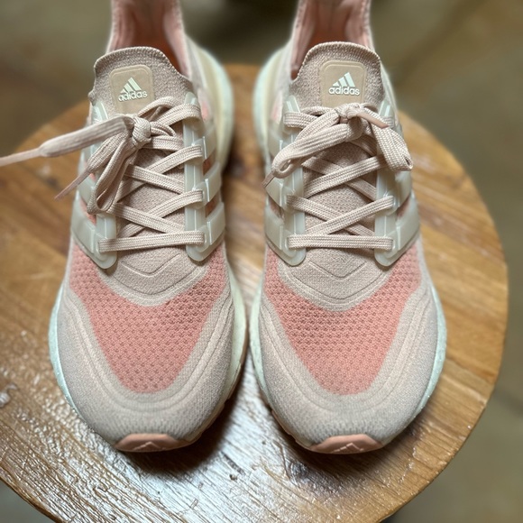 Adidas UltraBoost 21 - Picture 3 of 7